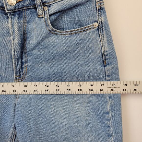 American Eagle Outfitters Mom Jeans Light Wash Size 6 - Picture 8 of 14